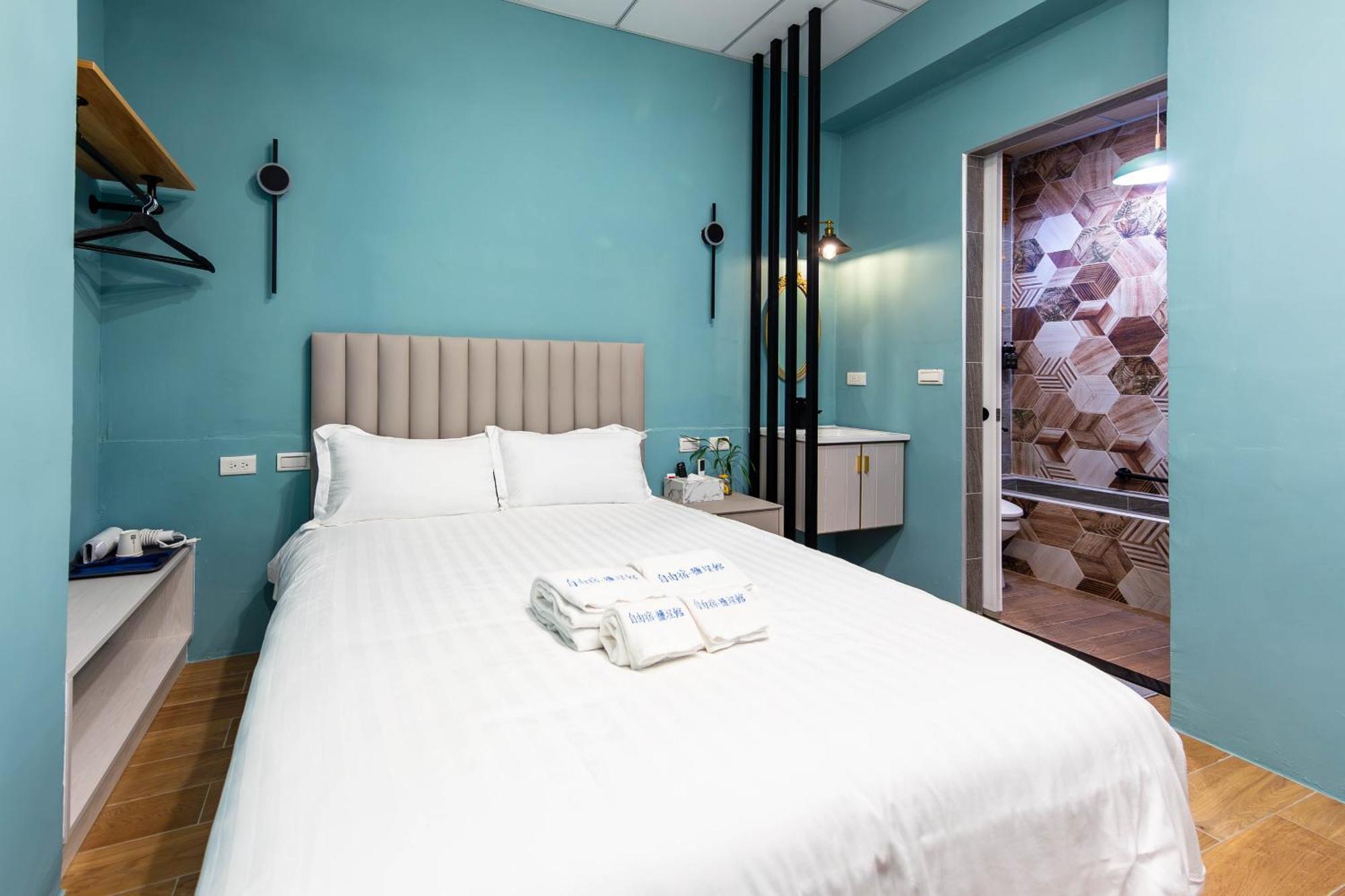Ez Stay Yancheng Kaohsiung Bagian luar foto