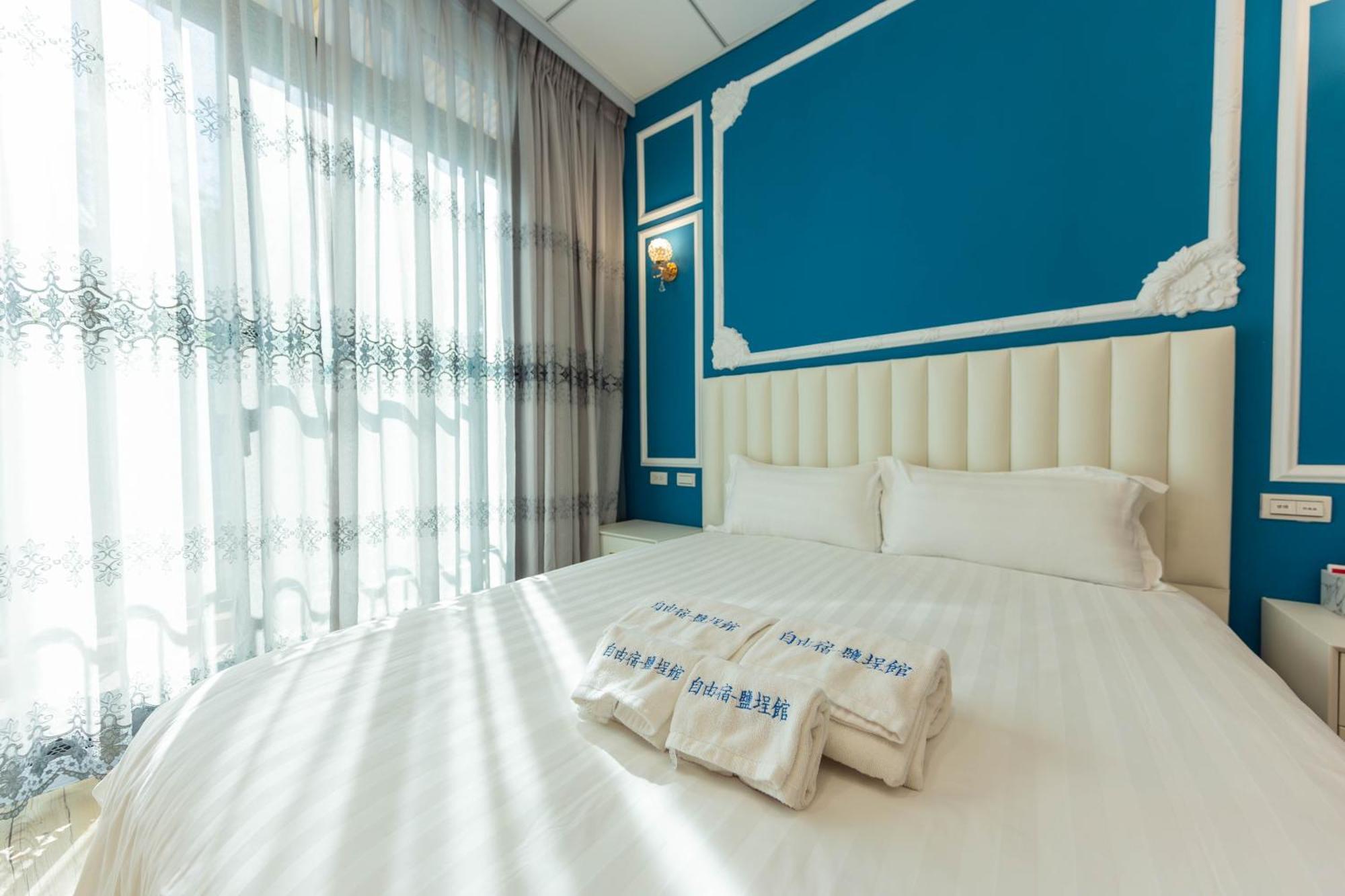 Ez Stay Yancheng Kaohsiung Bagian luar foto