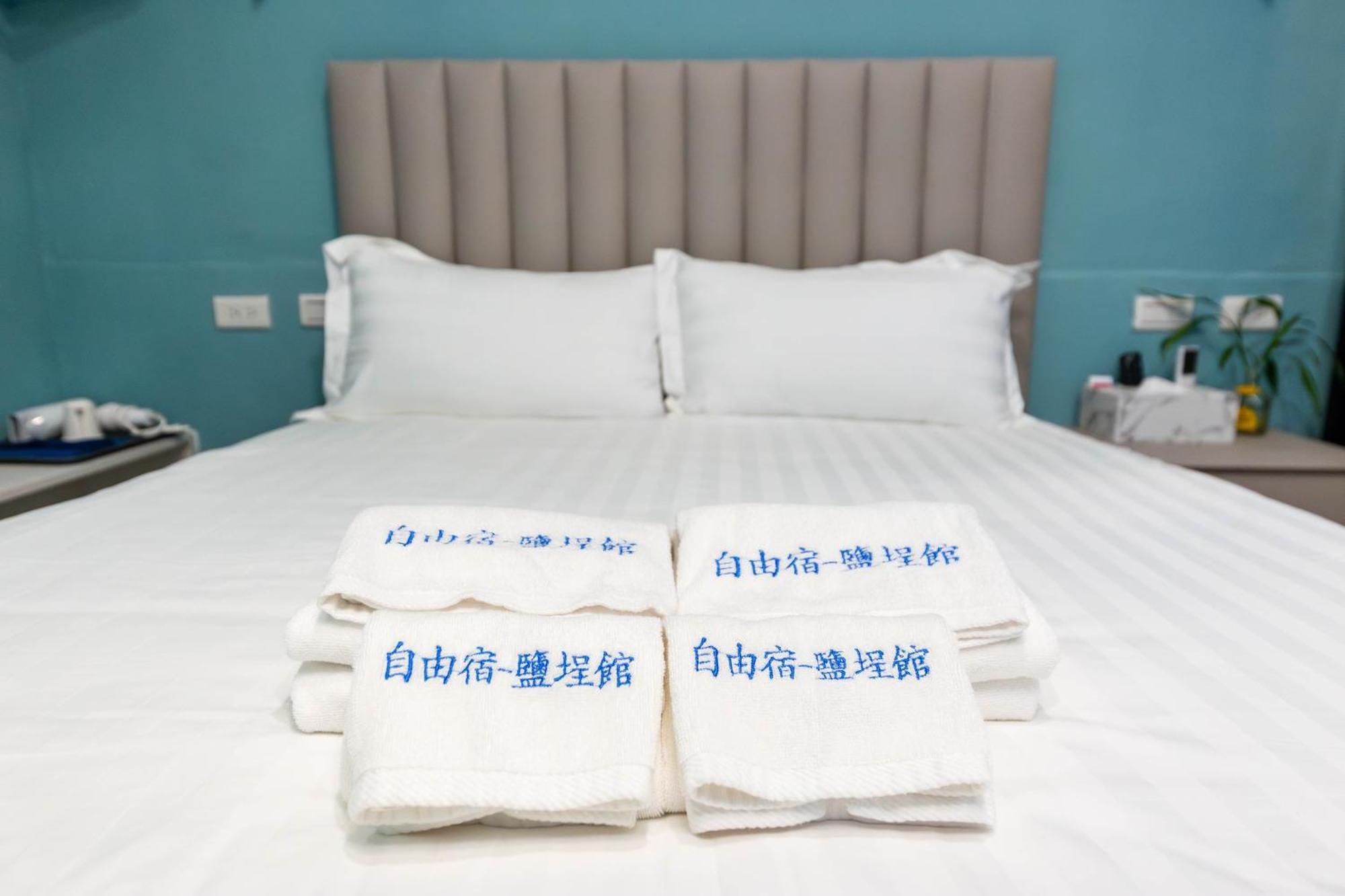 Ez Stay Yancheng Kaohsiung Bagian luar foto